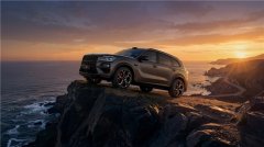 从杭州湾卡宴到公路坦氪，极氪8X用实力