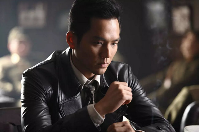 一触即发 一触即发