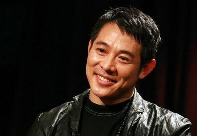 李连杰身价多少亿 李连杰身价多少亿