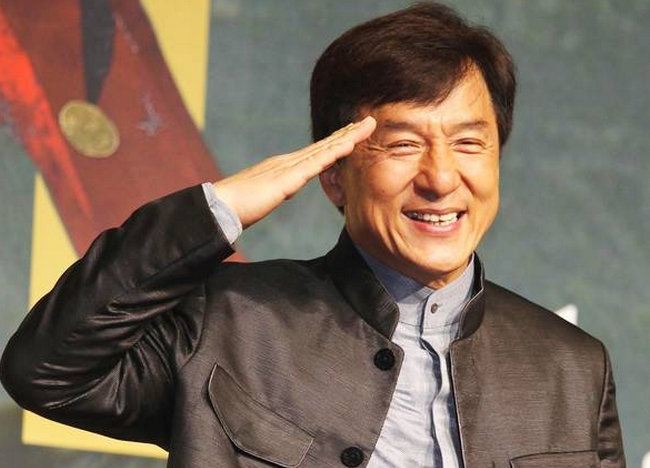 成龙身价多少亿 成龙身价多少亿