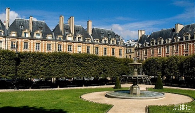 Pavillon De La Reine Pavillon De La Reine