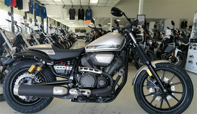 雅马哈 Bolt C-Spec