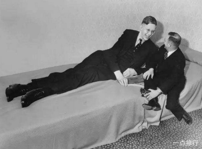 历史上世界上最高的人